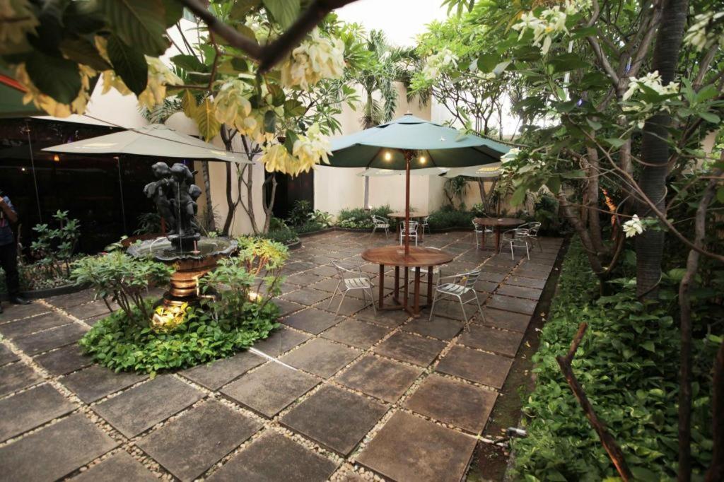 Oasis Amir Hotel Jakarta Extérieur photo